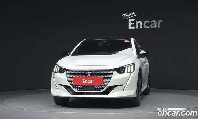 Peugeot 208 2021 0.1 автомат (гидро), миниатюра 3 Peugeot 208 2021 0.1 автомат (гидро), миниатюра 3