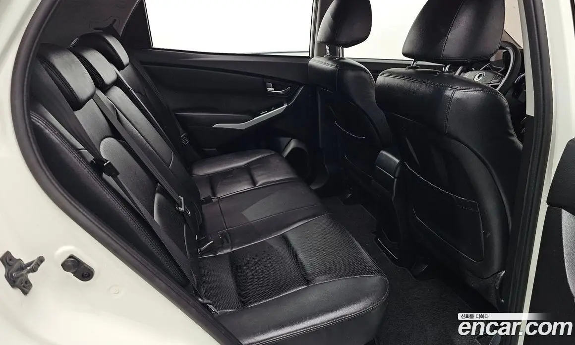 SsangYong Korando 2014 2.0 автомат (гидро), фото 18 SsangYong Korando 2014 2.0 автомат (гидро), фото 18