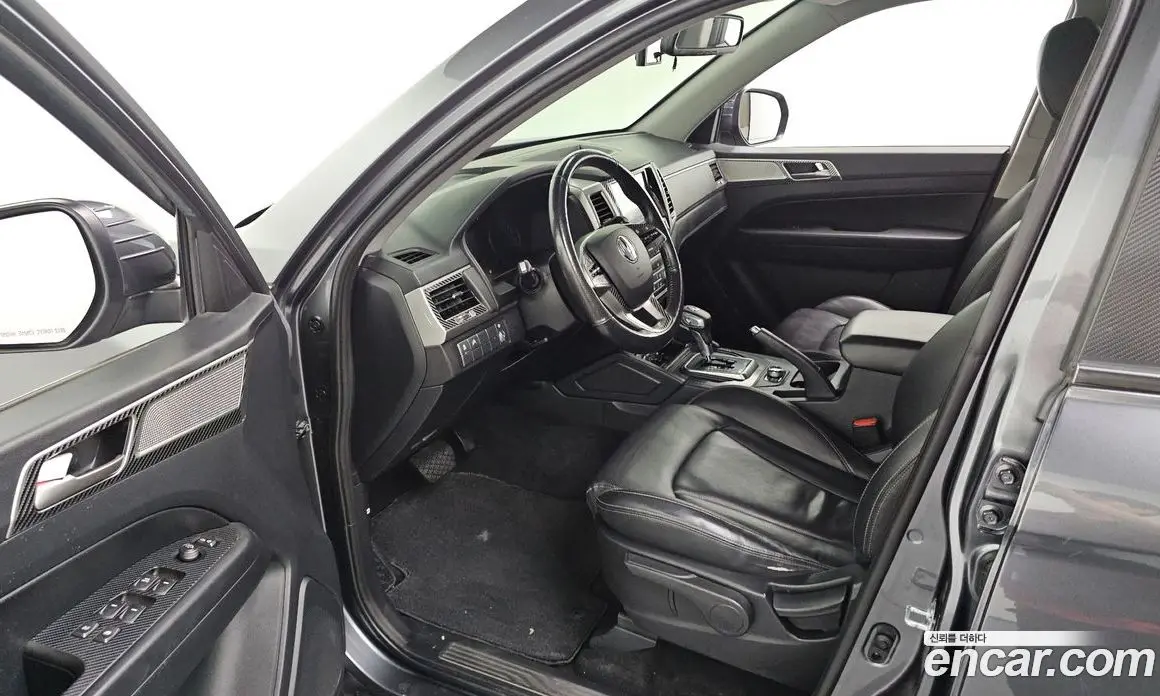 SsangYong Rexton 2019 2.2 автомат (гидро), фото 13 SsangYong Rexton 2019 2.2 автомат (гидро), фото 13