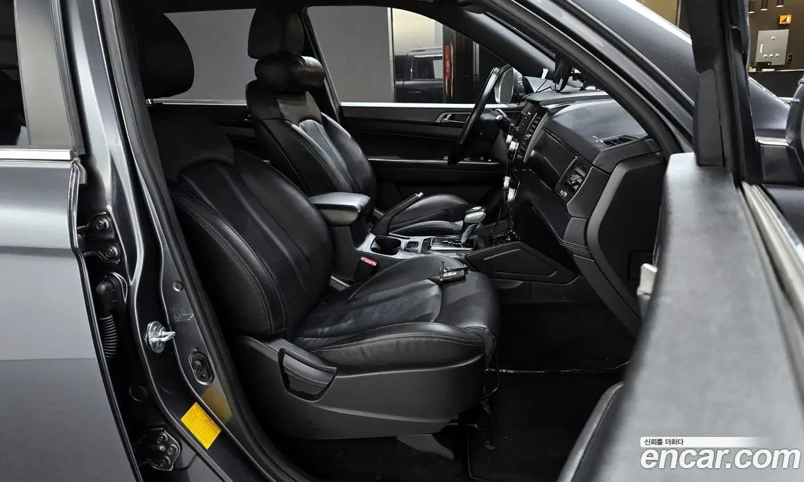 SsangYong Rexton 2020 2.2 автомат (гидро), фото 16