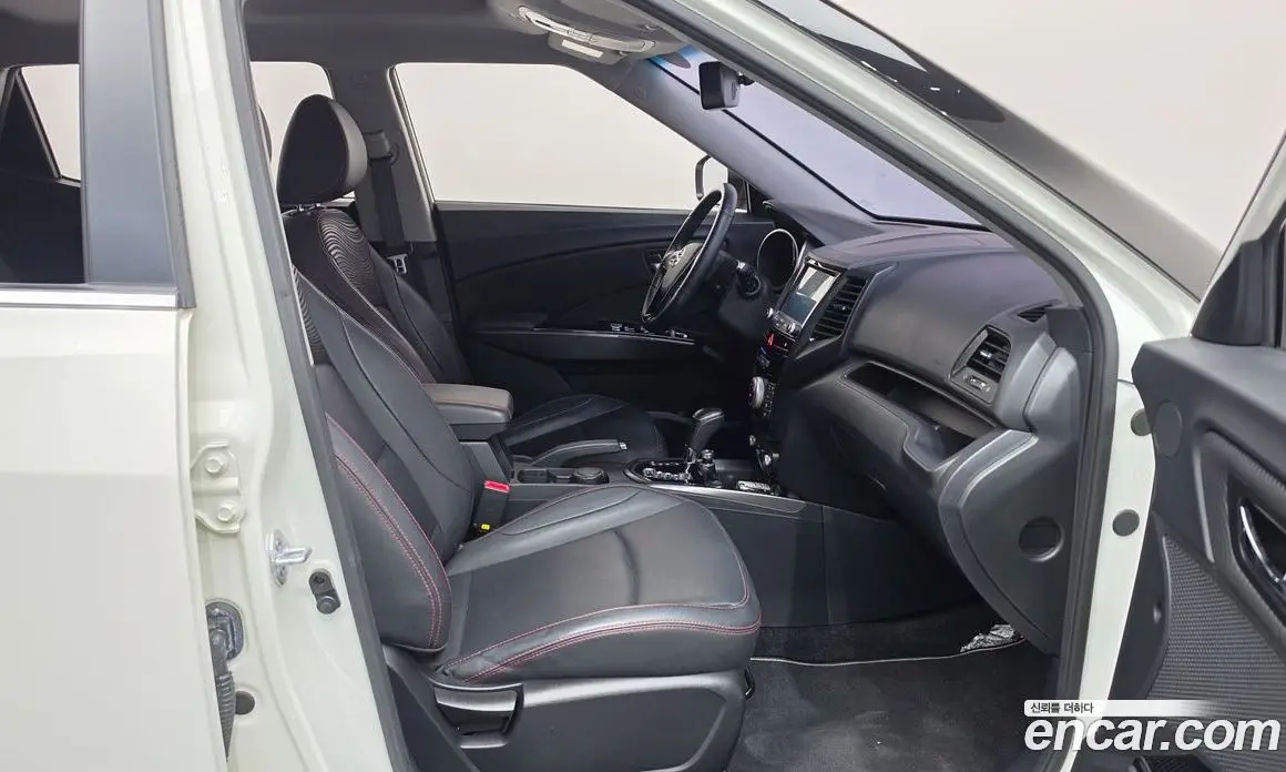 SsangYong TIBOLI 2017 1.6 автомат (гидро), фото 16