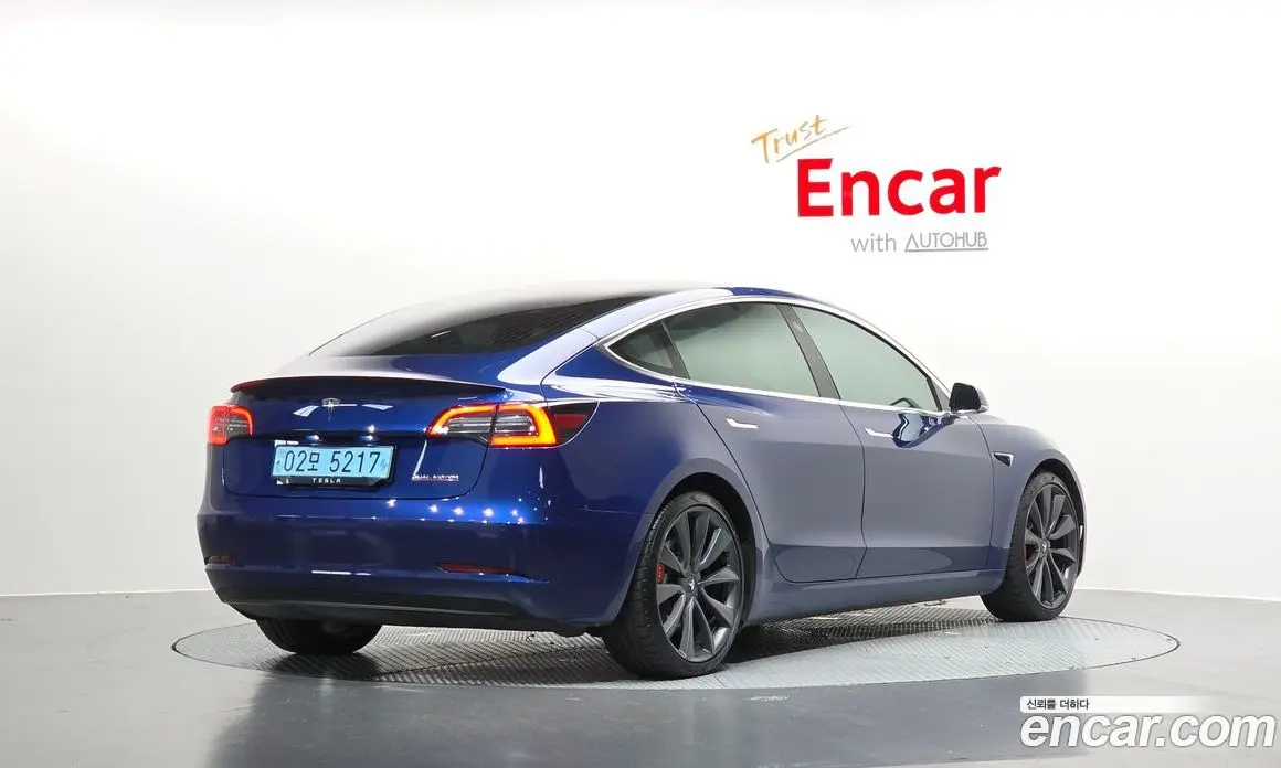 Tesla Model 3 2019 0.2 автомат (гидро), фото 1
