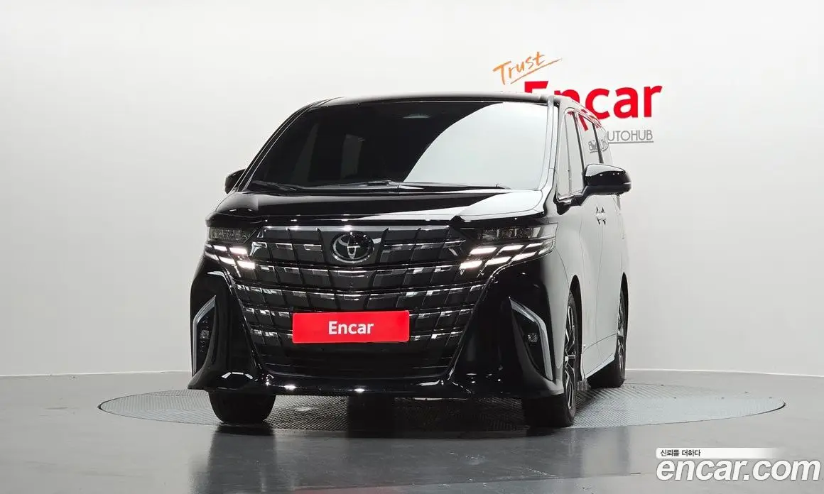 Toyota Alphard 2025 2.5 автомат (гидро), фото 2
