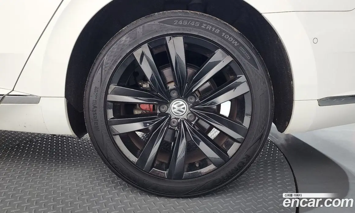 Volkswagen Arteon 2019 2.0 автомат (гидро), фото 7 Volkswagen Arteon 2019 2.0 автомат (гидро), фото 7