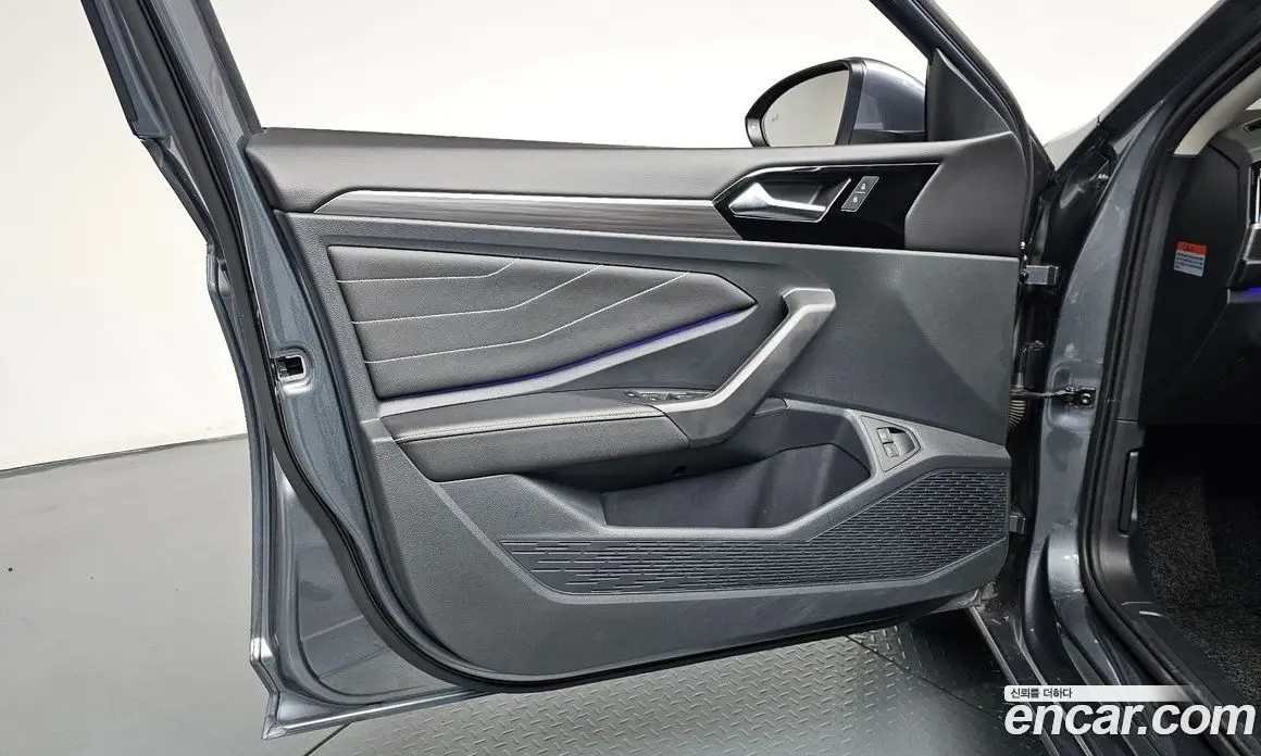 Volkswagen Jetta 2023 1.5 автомат (гидро), фото 14