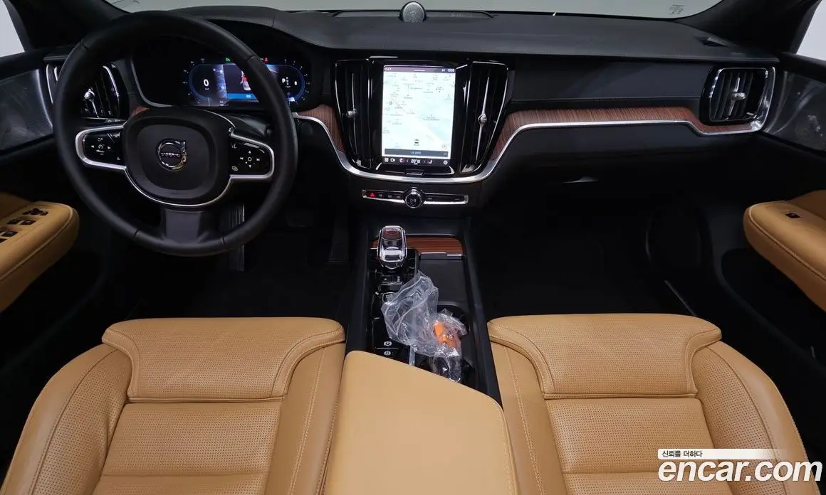 Volvo S60 2023 2.0 автомат (гидро), фото 9 Volvo S60 2023 2.0 автомат (гидро), фото 9