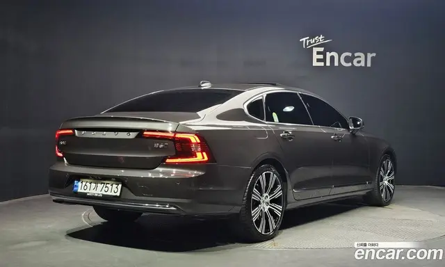 Volvo S90, 2023, 12 404 км