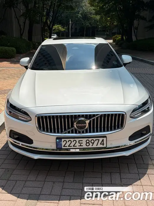 Volvo S90 2024 2.0 автомат (гидро), фото 1 Volvo S90 2024 2.0 автомат (гидро), фото 1