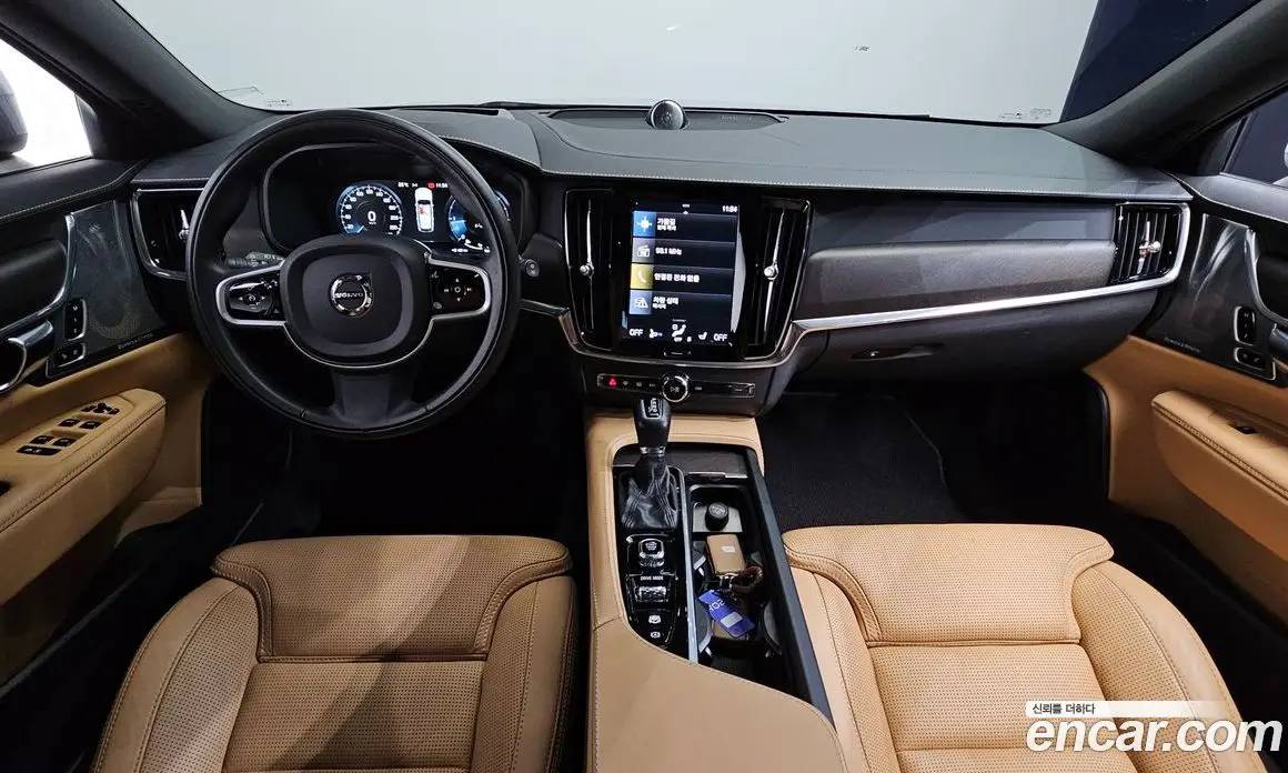 Volvo V90 2018 2.0 автомат (гидро), фото 10 Volvo V90 2018 2.0 автомат (гидро), фото 10