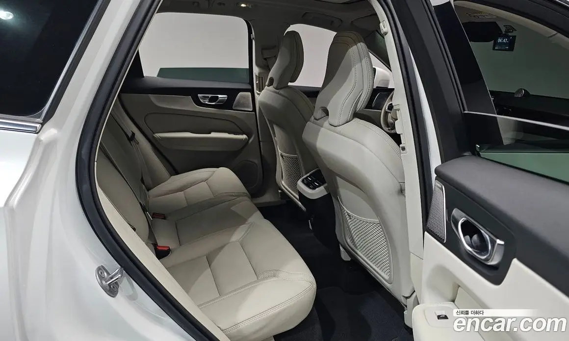 Volvo XC60 2025 2.0 автомат (гидро), фото 16 Volvo XC60 2025 2.0 автомат (гидро), фото 16