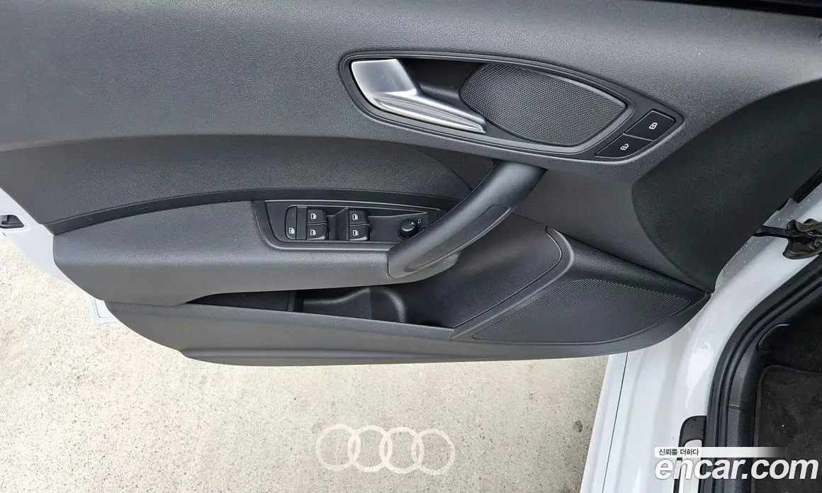 Audi A1 2013 1.6 автомат (гидро), фото 16
