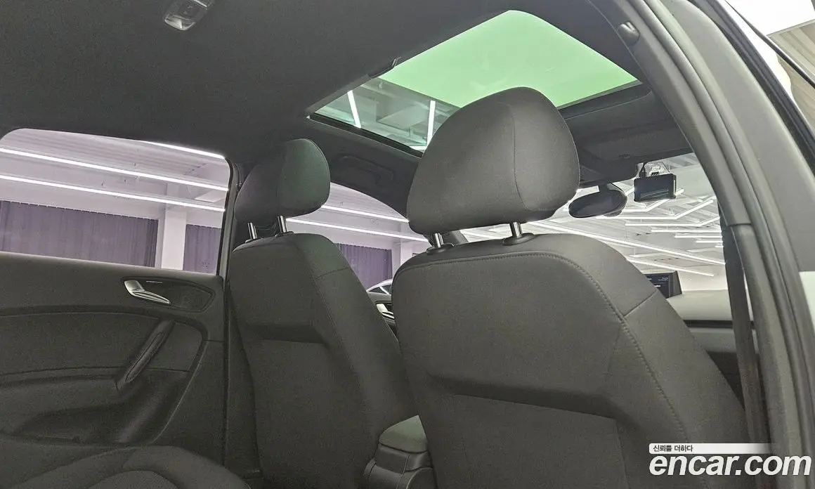 Audi A1 2013 1.6 автомат (гидро), фото 19