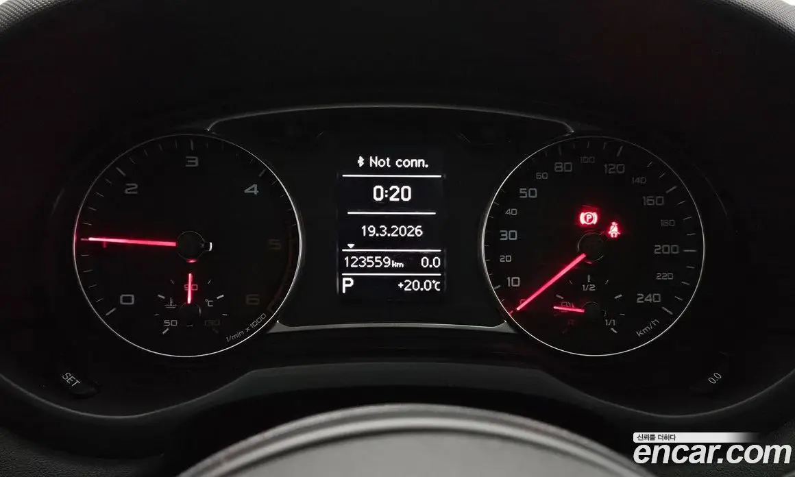 Audi A1 2013 1.6 автомат (гидро), фото 8