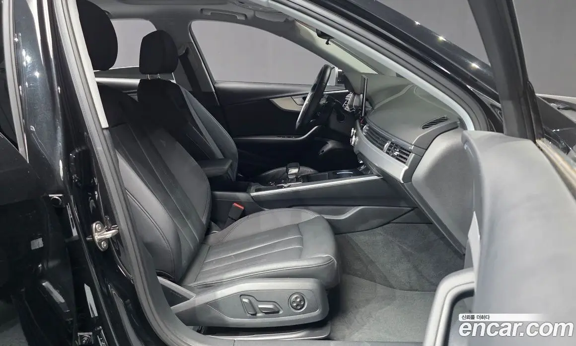 Audi A4 2023 2.0 автомат (гидро), фото 17