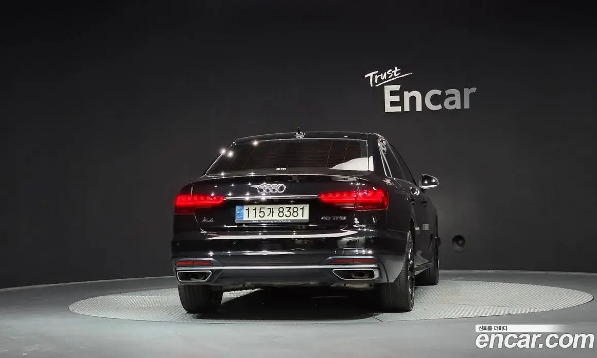 Audi A4 2023 2.0 автомат (гидро), фото 4