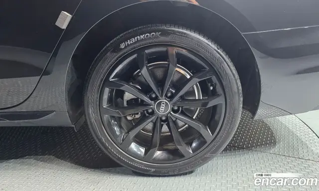 Audi A4 2023 2.0 автомат (гидро), миниатюра 7