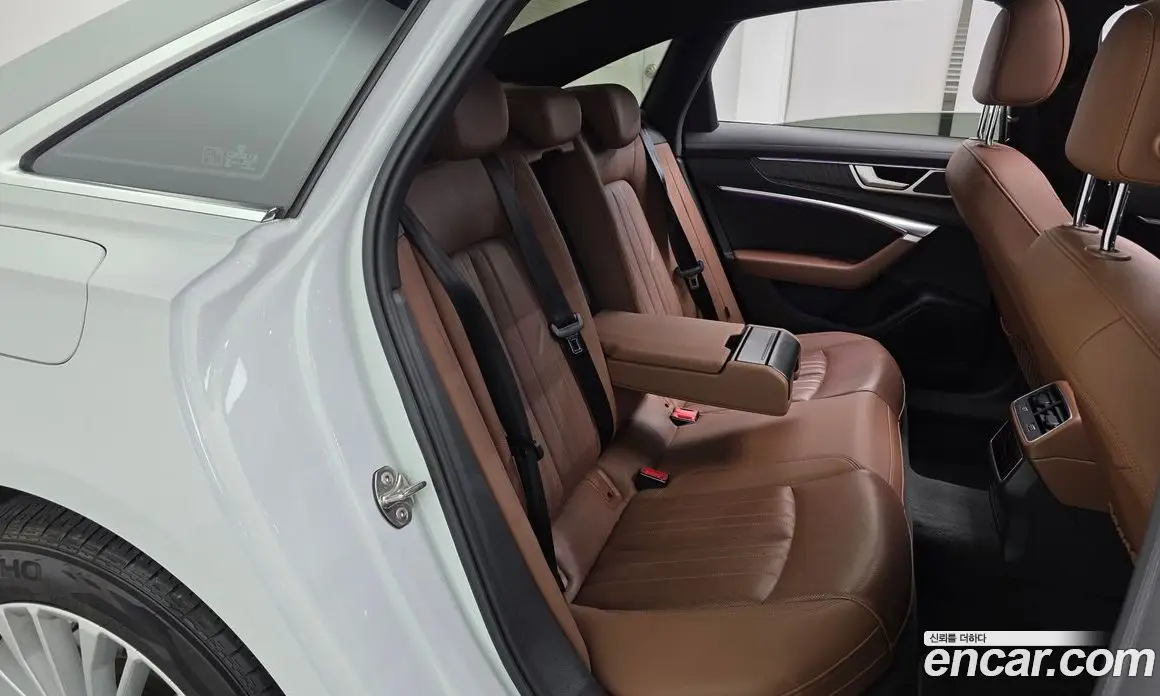 Audi A6 2020 2.0 автомат (гидро), фото 17 Audi A6 2020 2.0 автомат (гидро), фото 17