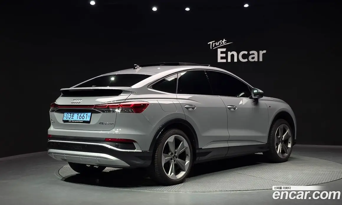 Audi Q4 e-tron 2025 0.2 автомат (гидро), фото 2 Audi Q4 e-tron 2025 0.2 автомат (гидро), фото 2