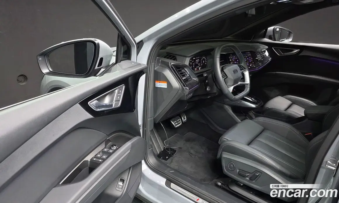 Audi Q4 e-tron 2025 0.2 автомат (гидро), фото 13 Audi Q4 e-tron 2025 0.2 автомат (гидро), фото 13