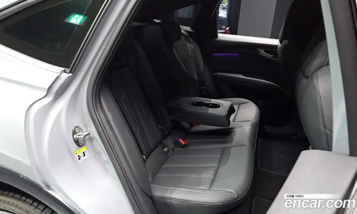 Audi Q4 e-tron 2025 0.2 автомат (гидро), фото 17 Audi Q4 e-tron 2025 0.2 автомат (гидро), фото 17