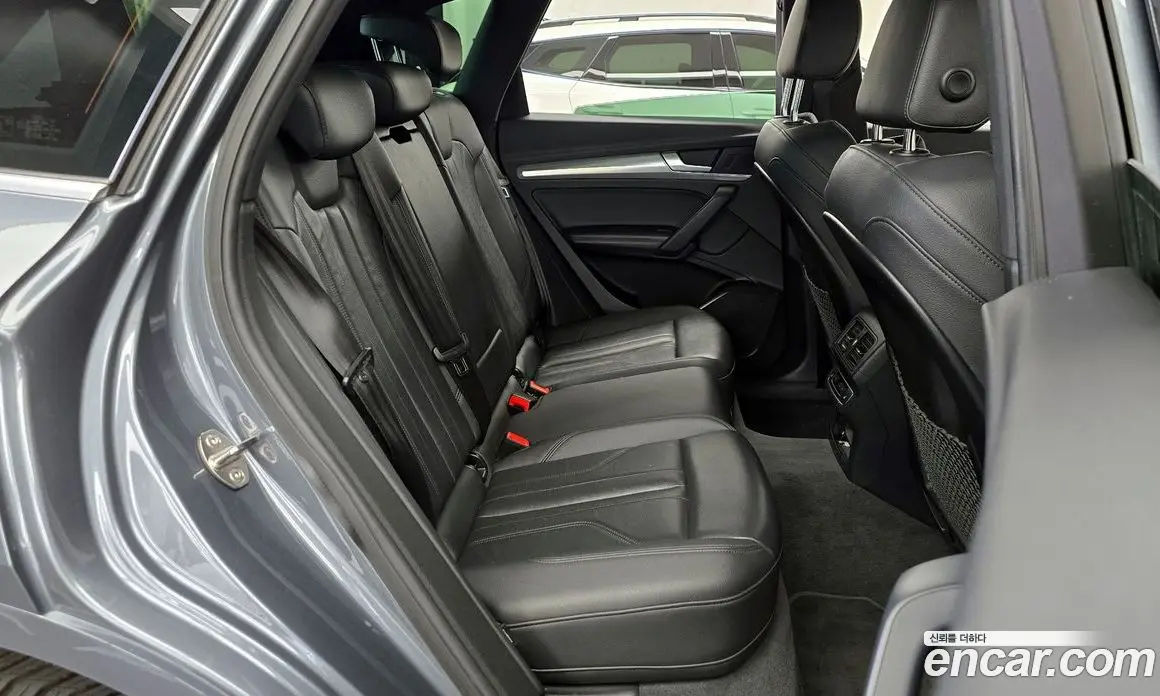 Audi Q5 2020 2.0 автомат (гидро), фото 17