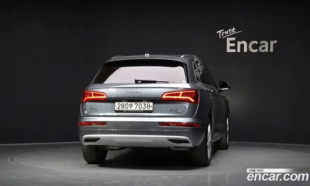 Audi Q5 2020 2.0 автомат (гидро), миниатюра 4