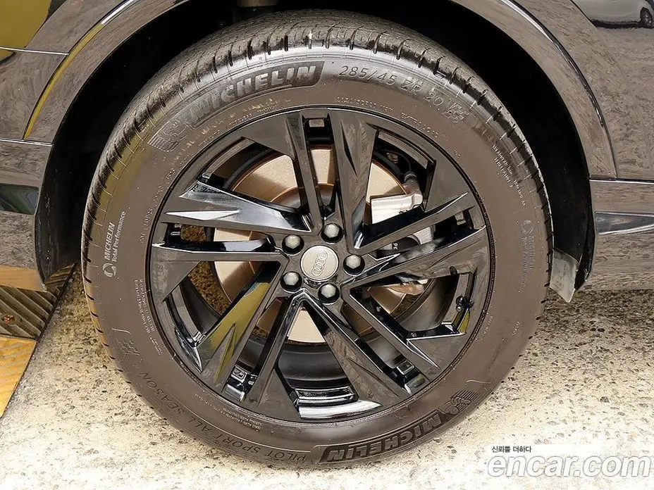 Audi Q7 2021 3.0 автомат (гидро), фото 17 Audi Q7 2021 3.0 автомат (гидро), фото 17