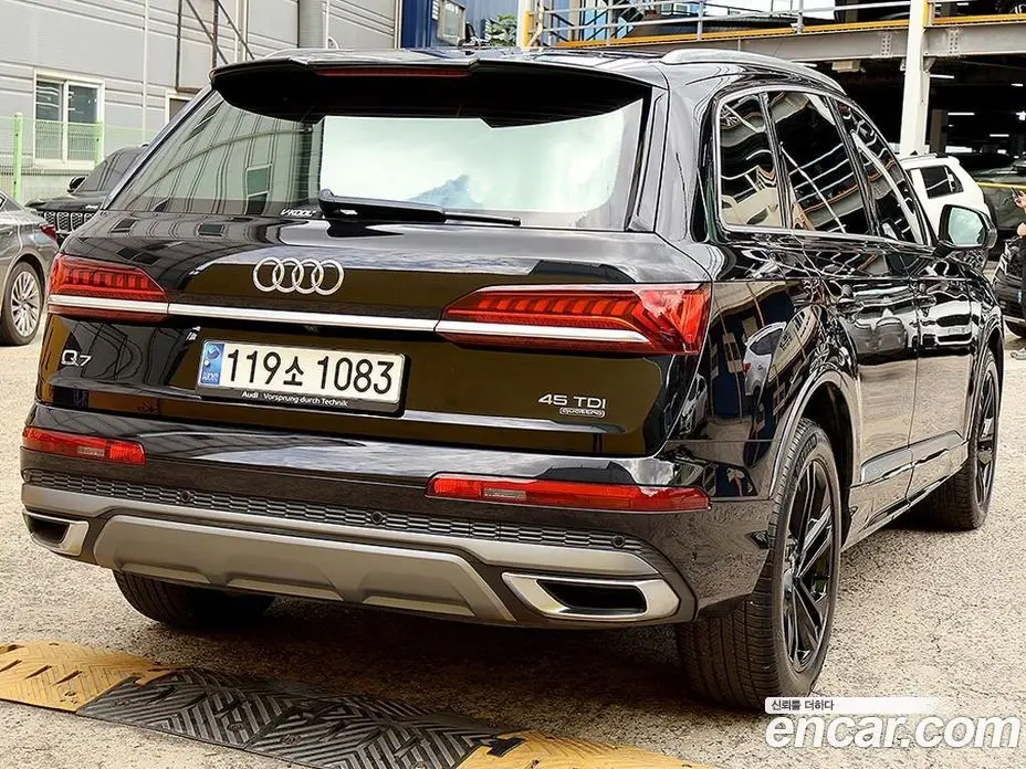 Audi Q7 2021 3.0 автомат (гидро), фото 4 Audi Q7 2021 3.0 автомат (гидро), фото 4