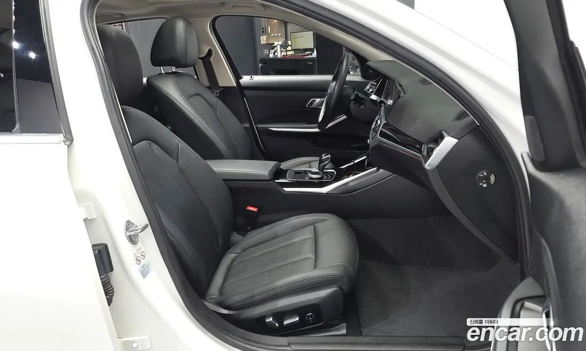 BMW 3 серия 2019 2.0 автомат (гидро), фото 17
