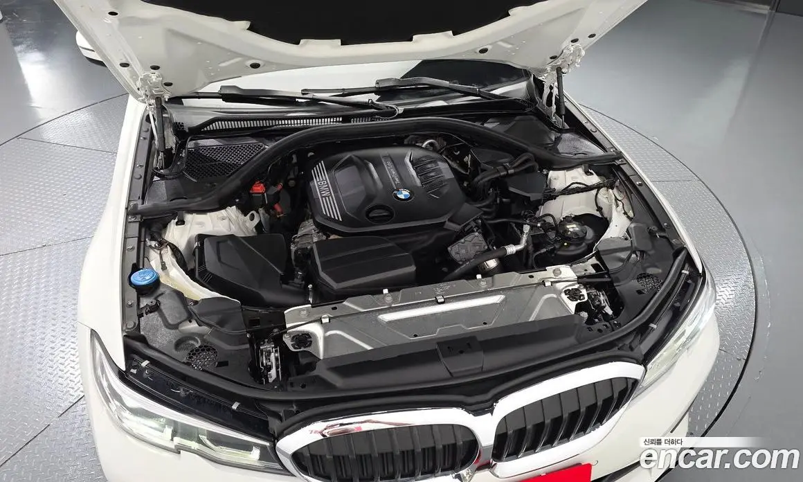 BMW 3 серия 2019 2.0 автомат (гидро), фото 6