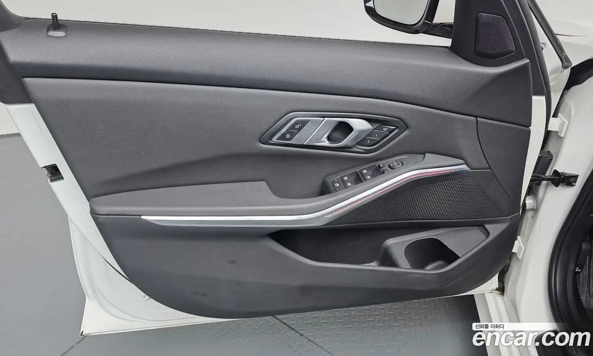 BMW 3 серия 2021 2.0 автомат (гидро), фото 13