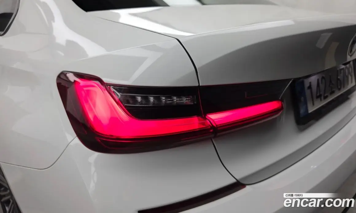 BMW 3 серия 2022 2.0 автомат (гидро), фото 9
