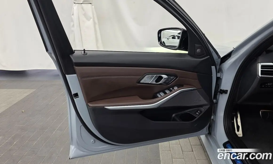 BMW 3 серия 2024 3.0 автомат (гидро), фото 14