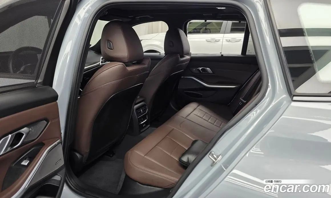 BMW 3 серия 2024 3.0 автомат (гидро), фото 16