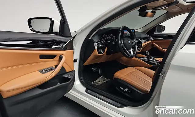 BMW 5 серия 2018 2.0 автомат (гидро), миниатюра 12
