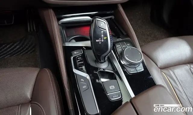 BMW 5 серия 2019 2.0 автомат (гидро), миниатюра 11