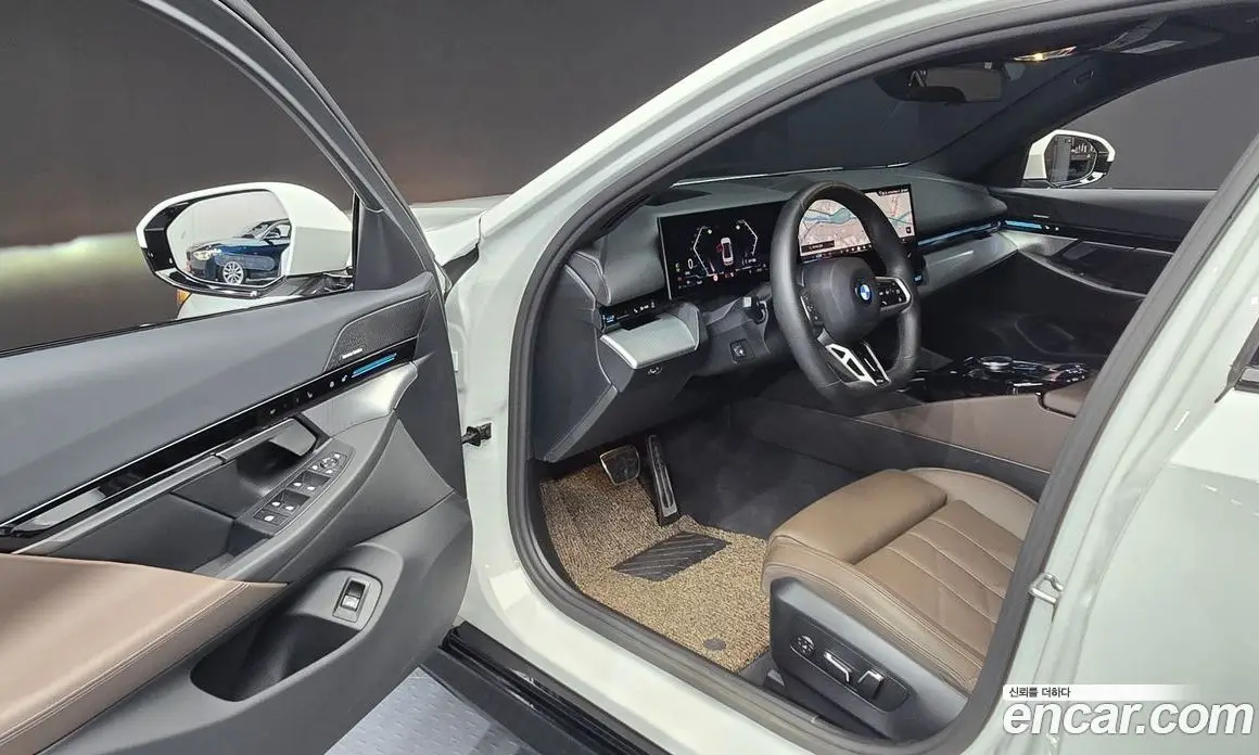 BMW 5 серия 2023 2.0 автомат (гидро), фото 13