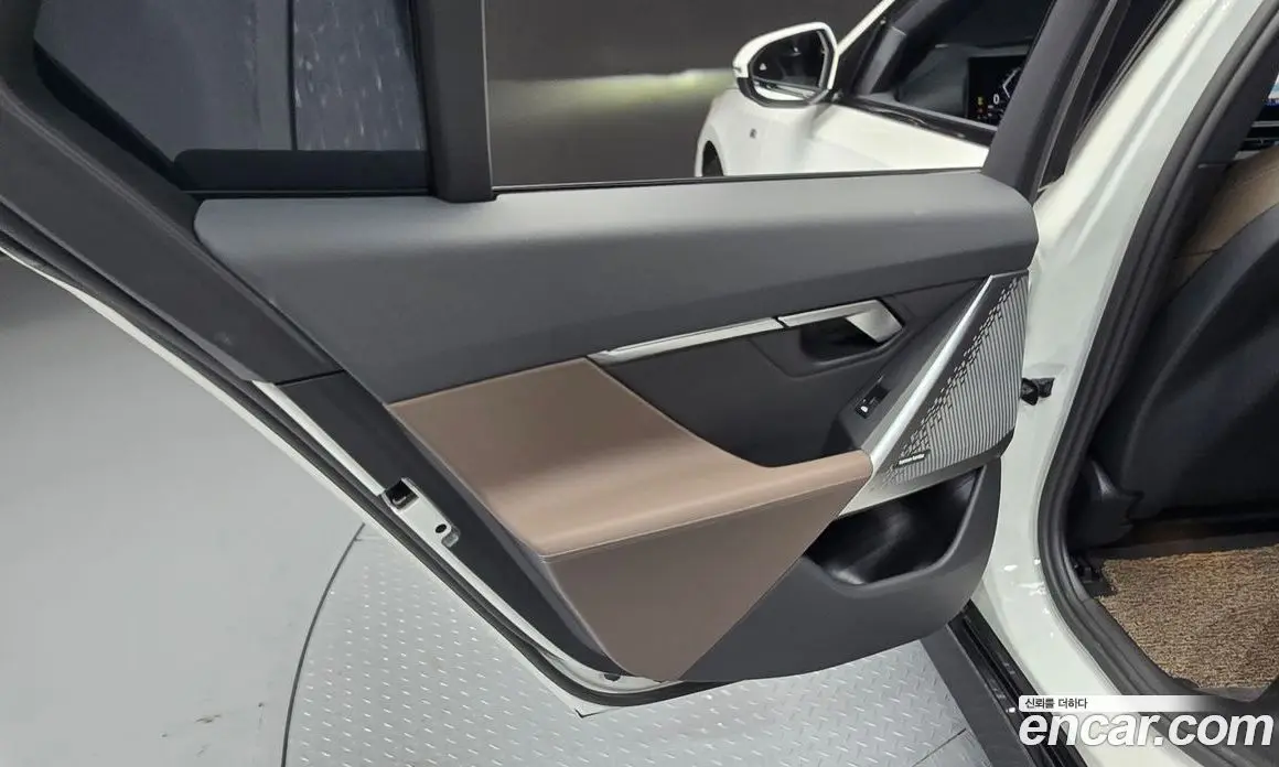 BMW 5 серия 2023 2.0 автомат (гидро), фото 15