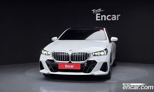 BMW 5 серия 2023 2.0 автомат (гидро), миниатюра 3