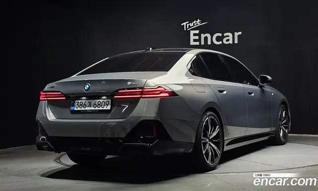 BMW 5 серия 2025 2.0 автомат (гидро), миниатюра 2