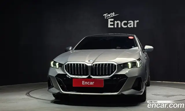 BMW 5 серия 2025 2.0 автомат (гидро), миниатюра 3