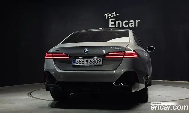 BMW 5 серия 2025 2.0 автомат (гидро), миниатюра 4