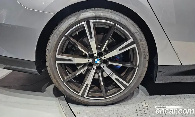 BMW 5 серия 2025 2.0 автомат (гидро), миниатюра 5
