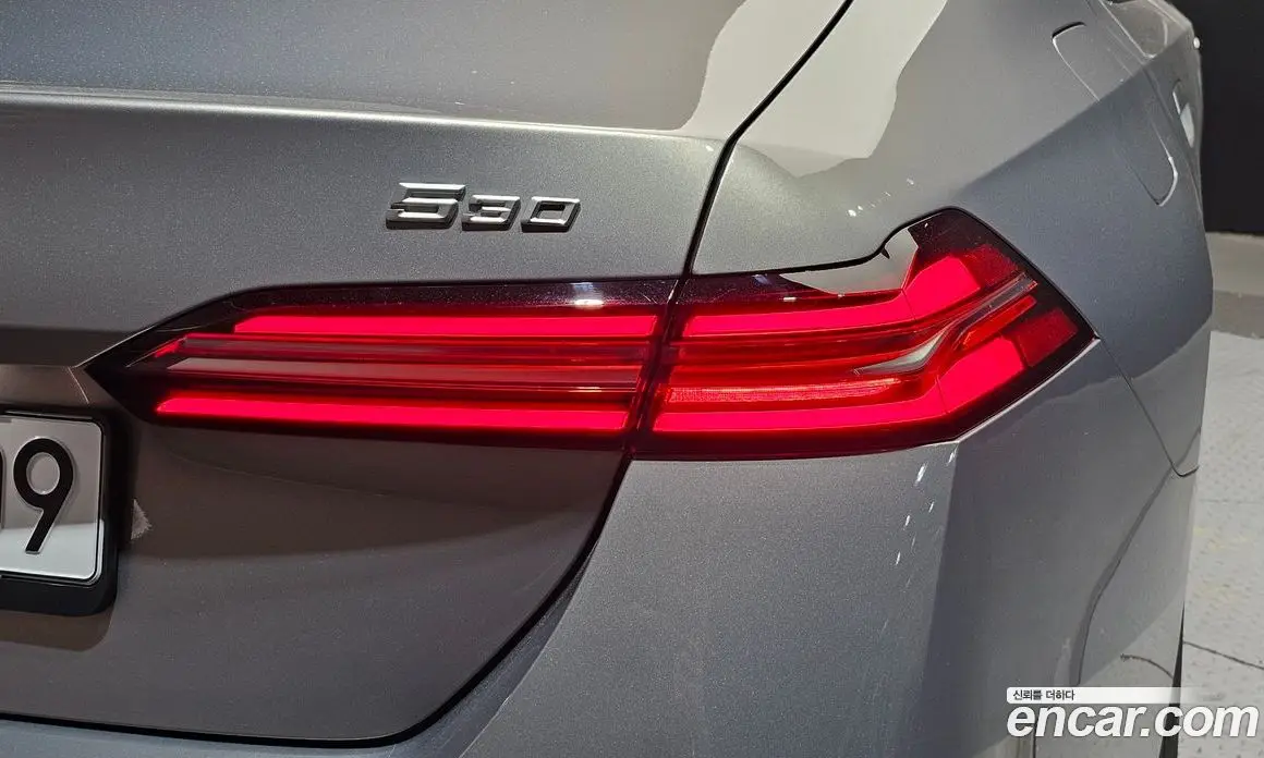BMW 5 серия 2025 2.0 автомат (гидро), фото 9