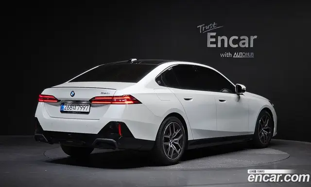 BMW 5 серия, 2025, 4 628 км
