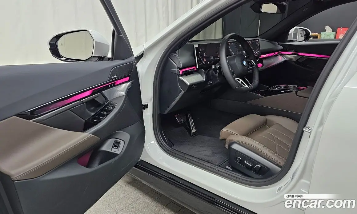 BMW 5 серия 2025 2.0 автомат (гидро), фото 12 BMW 5 серия 2025 2.0 автомат (гидро), фото 12