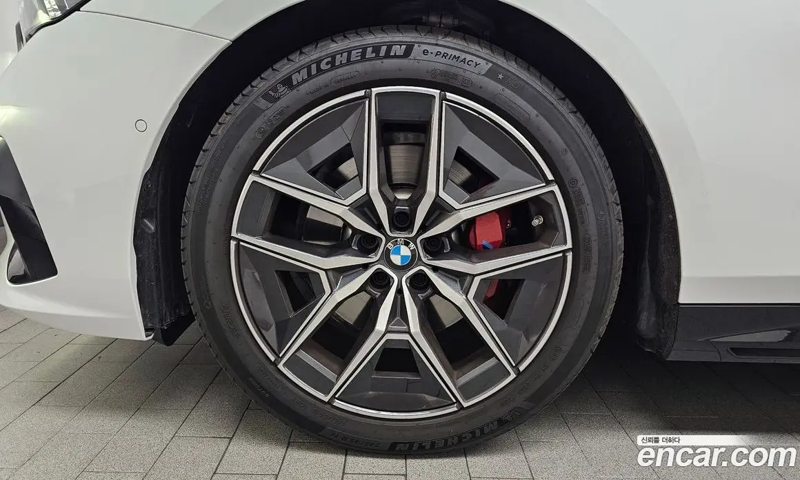 BMW 5 серия 2025 2.0 автомат (гидро), фото 4 BMW 5 серия 2025 2.0 автомат (гидро), фото 4