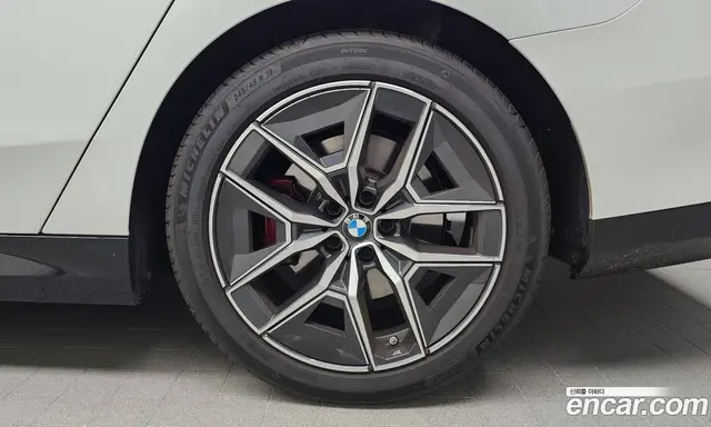 BMW 5 серия 2025 2.0 автомат (гидро), миниатюра 6 BMW 5 серия 2025 2.0 автомат (гидро), миниатюра 6