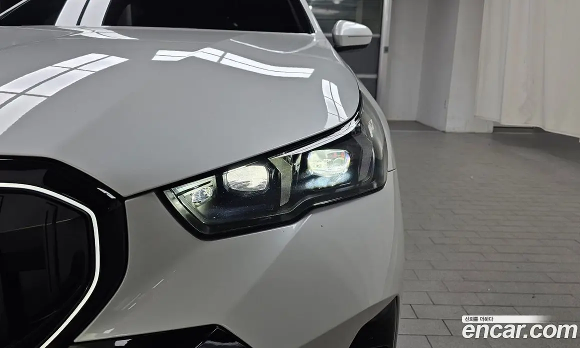 BMW 5 серия 2025 2.0 автомат (гидро), фото 7 BMW 5 серия 2025 2.0 автомат (гидро), фото 7