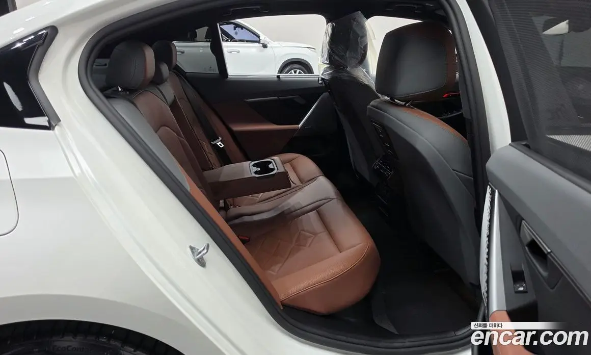 BMW 5 серия 2025 2.0 автомат (гидро), фото 17 BMW 5 серия 2025 2.0 автомат (гидро), фото 17